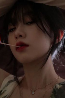 一边喂奶一边做着爱A